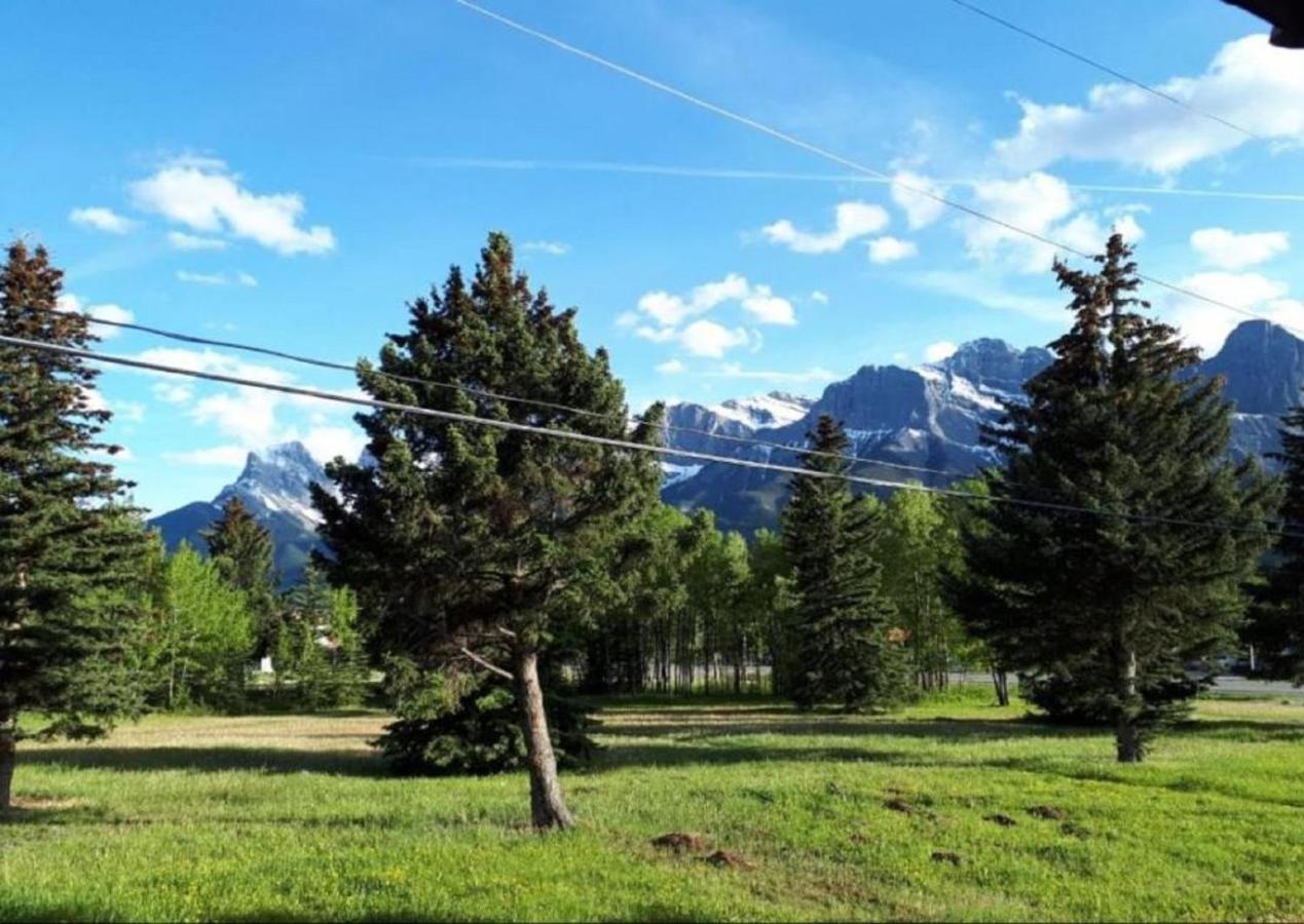 Akai Motel Canmore Dış mekan fotoğraf